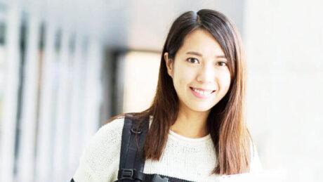 女性