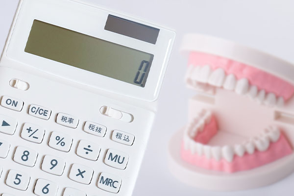 ���̖͌^�Ɠd��