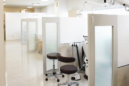 心斎橋クローバー歯科・矯正歯科