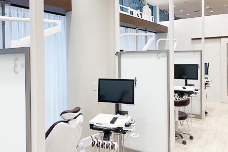 クローバー歯科・矯正歯科あべの天王寺院